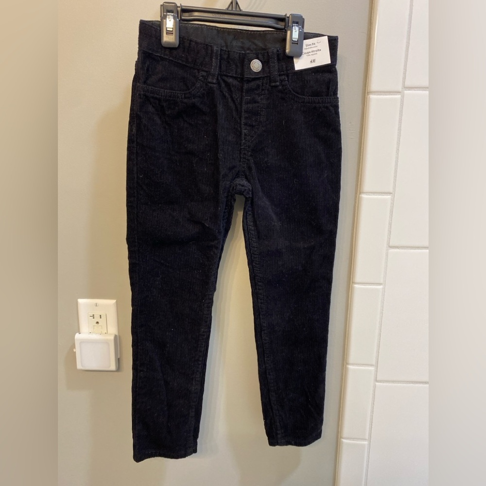 H&M Black Corduroy Slim Fit Pants / Size 6 / NWT